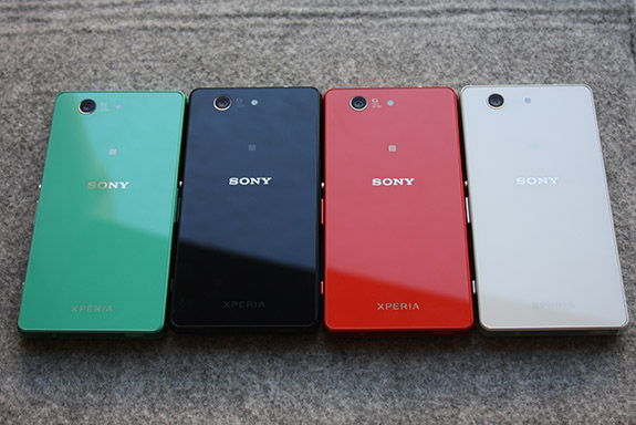 Sony Xperia Z3 Compact: több színben