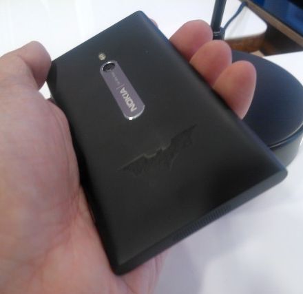 Nokia Lumia 800 Batman kiadásban