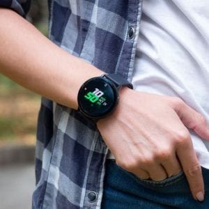 A Galaxy Watch Active 2 immár 5 éves, de frissítést kapott