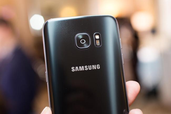 Április 21-től előrendelhető a Galaxy S8