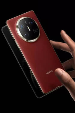 Huawei Mate X6 mobil