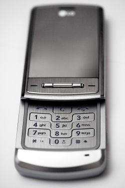 LG CU720 Shine mobil