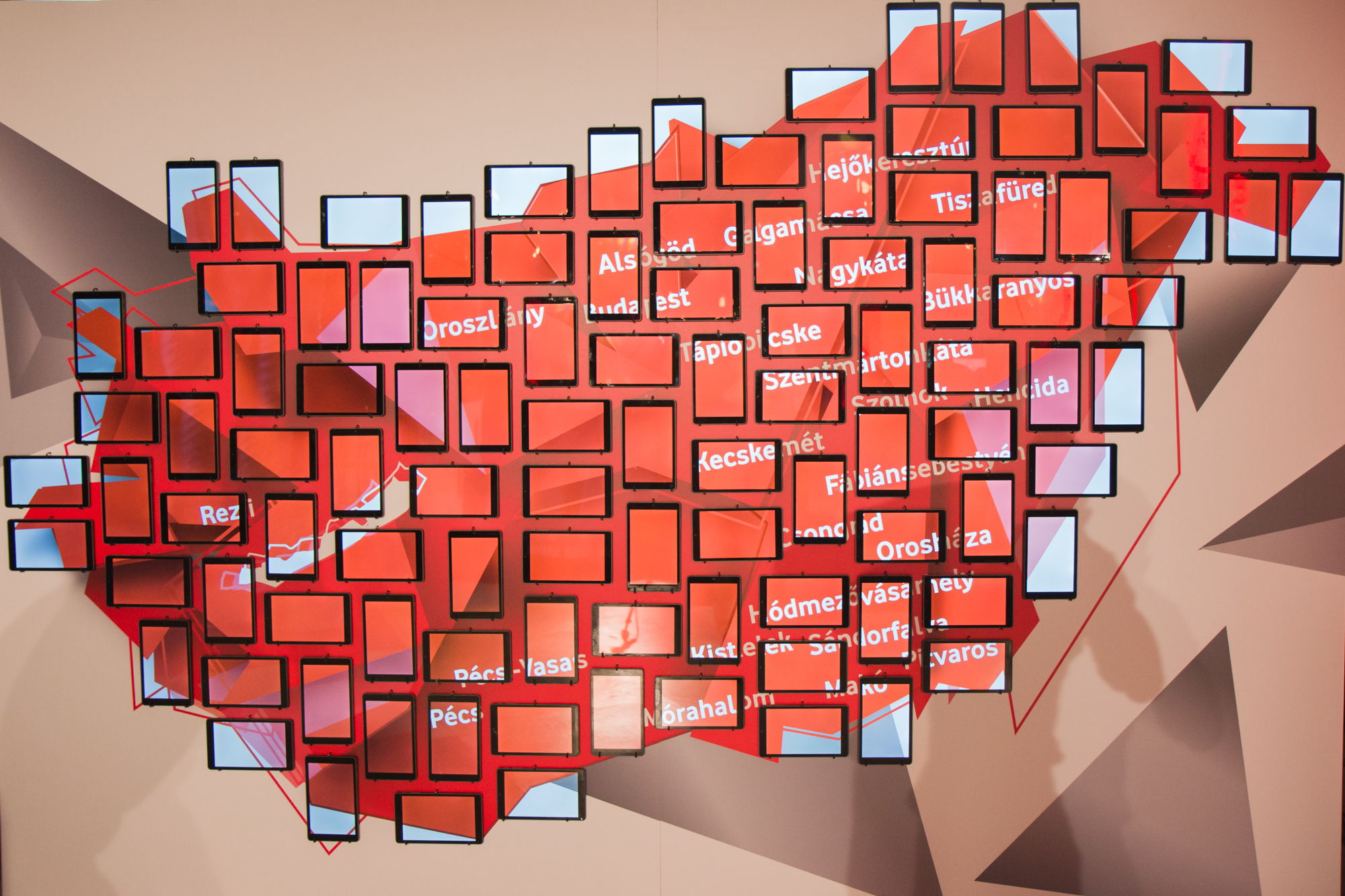 Több mint 6 ezer diák a Vodafone Digitális Iskolában