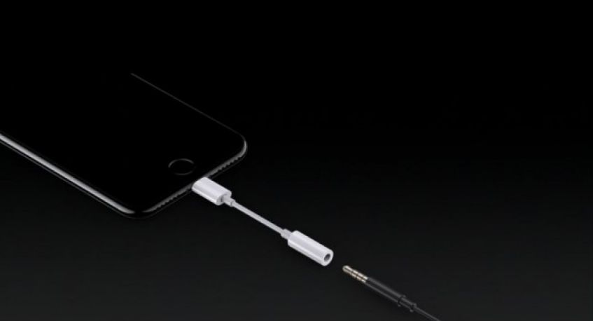Apple iPhone 7: vízálló lett és nincs jack
