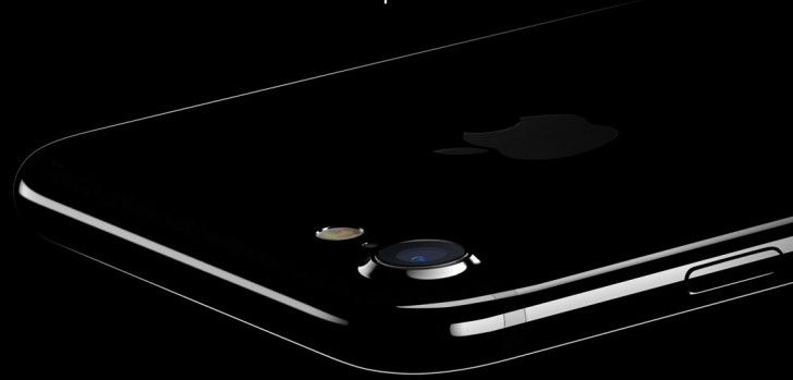 Apple iPhone 7: vízálló lett és nincs jack