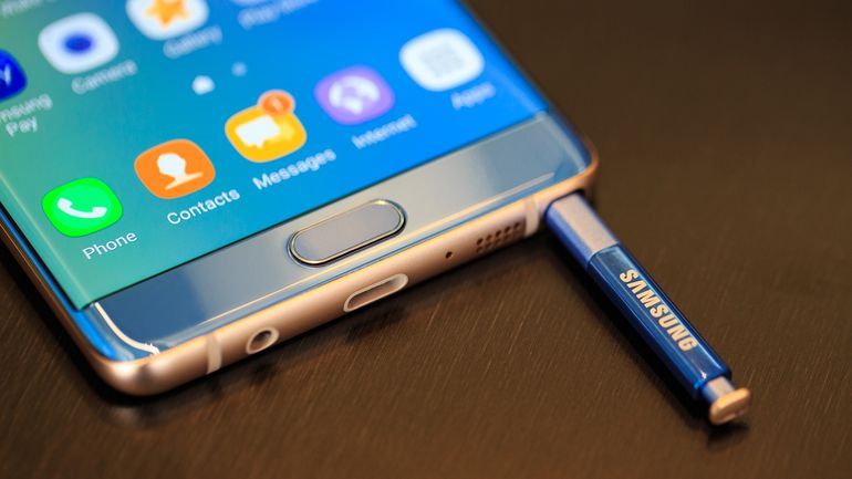 A Samsung elnézést kér a felhasználókat ért kellemetlenség miatt