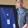 Elárverezik a legjobb nevű Apple munkatárs névjegykártyáját