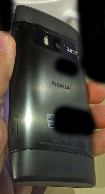 Vadiúj Nokia X7 képek   