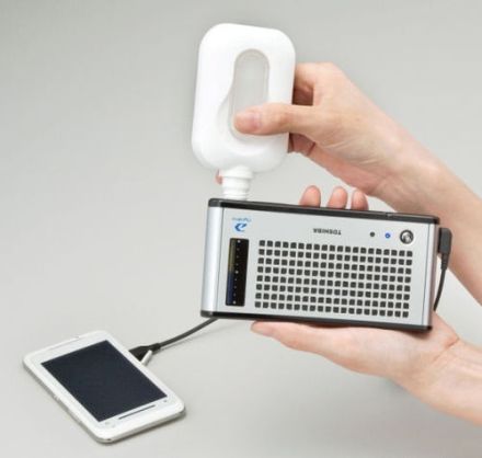 Ez a jövõ? Üzemanyagcellás mobiltöltõ