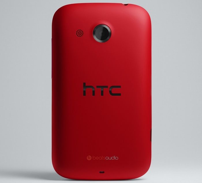 Itt a HTC Desire C: olcsó ICS