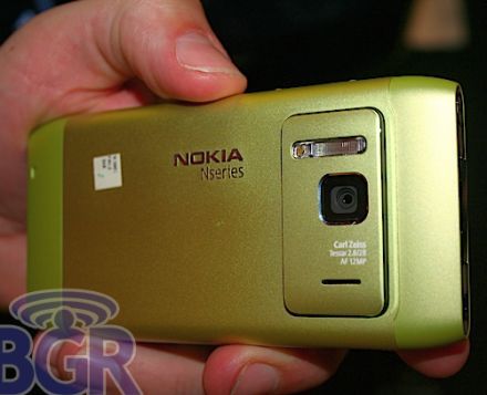 Késik a Nokia N8 megjelenése!