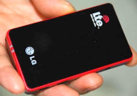 Az LG csúcssebességû adatátvitellel mutatja be az LTE-t