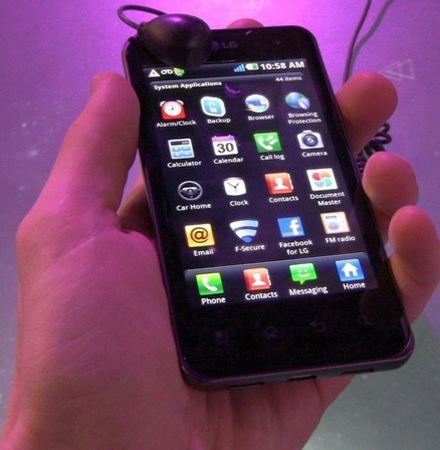 Elõrendelhetõ az LG Optimus 2X!