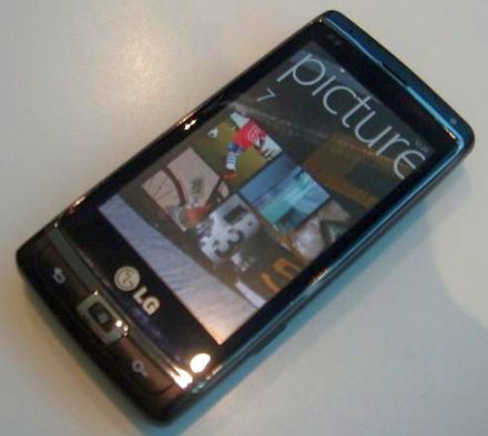 Ingyen WP7 mobil minden dolgozónak