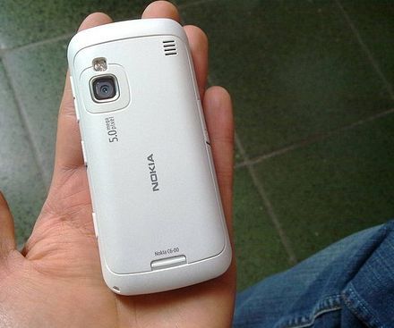 Itt az új Nokia C6 modell