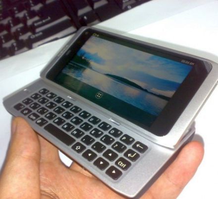 Nokia N9: 12 megapixel, 1.2 GHz CPU