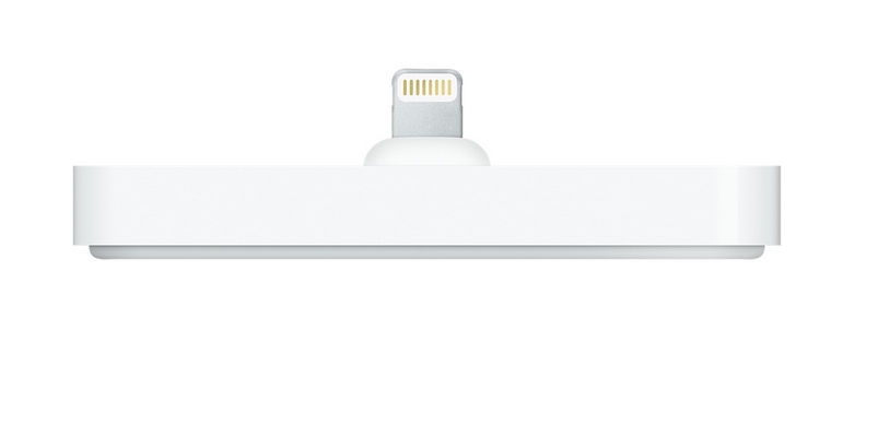 Itt az első Apple dokkoló a Lightning csatlakozóhoz