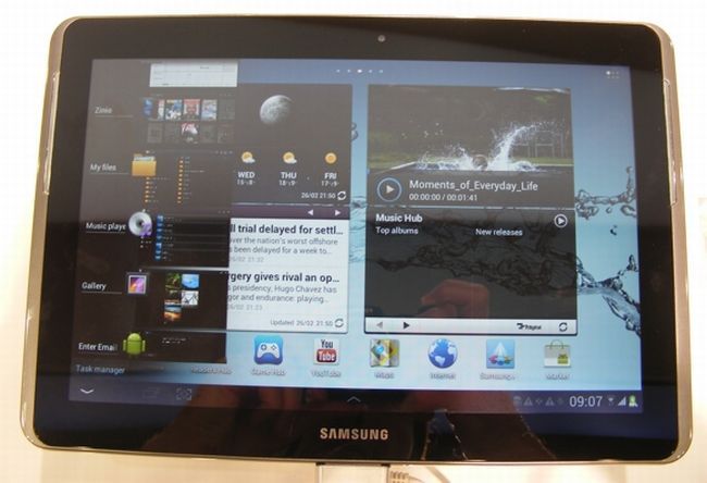 /txt/hirek/kepek/Samsung-Galaxy-Tab-101-2-MWC-2012-01_20120419.jpg Galaxy Tab 2: mégis négy maggal jöhet