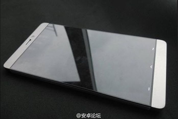 Xiaomi Mi-3: brutális tudás fillérekért!