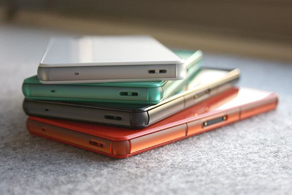 Sony Xperia Z3 Compact: több színben