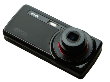 Altek T8680: 12 megapixel, 3x optikai zoom