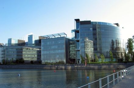 Nokia: csak 500 embert rúgunk ki