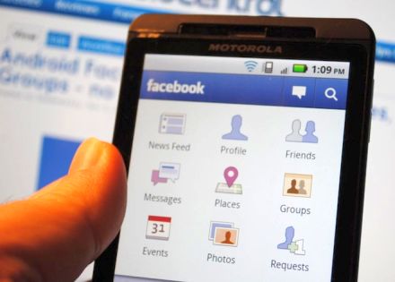 A Google letiltja a Facebookot