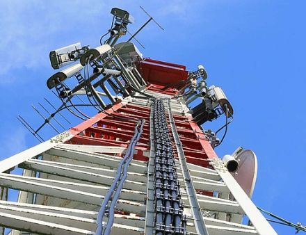 Kik az esélyesek a 900 Mhz-es sávra?