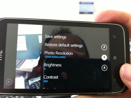 HTC: 12 megapixel és Windows Phone 7.1 