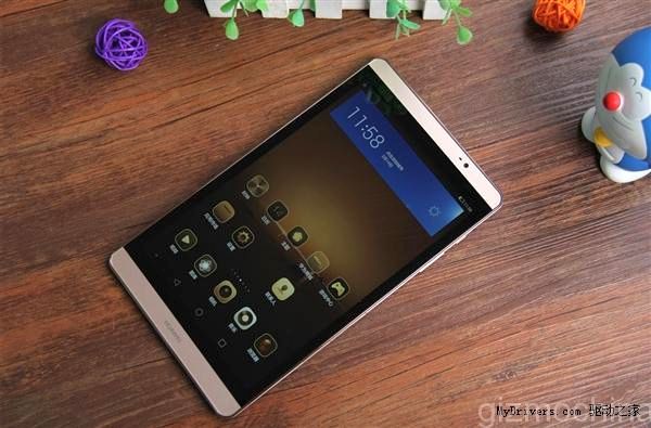 Huawei M2 tablet: 8 col, fém ház, szuper hangzással