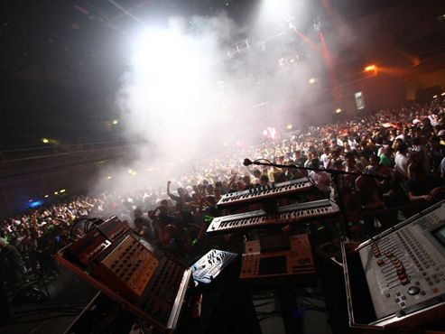 /txt/hirek/kepek/hyperspace-1_20100324.jpg Április 10: Hyperspace!