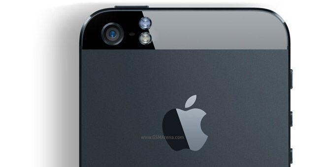 Két színű LED lesz az iPhone 5S-ben?