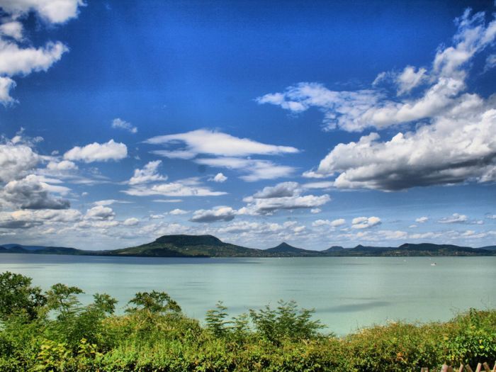 Vodafone: Teljes 4G lefedettség a Balatonon