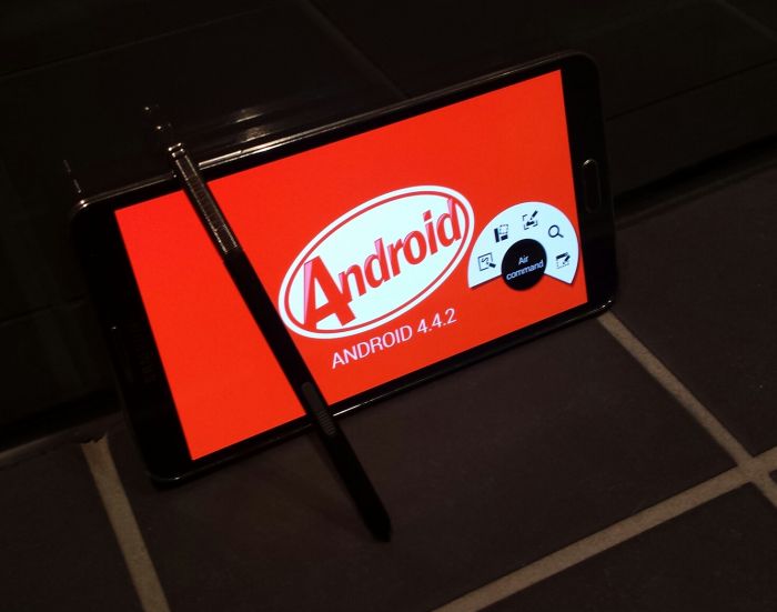 Bréking: itt a KitKat a Note 3-ra