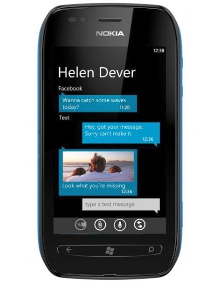 Elkezdődött a Nokia Lumia 710 szállítása
