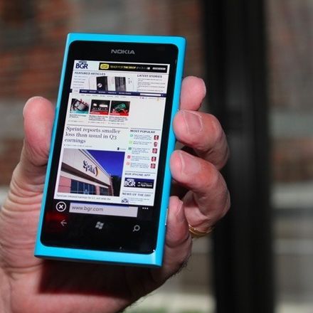 A Nokia eladja a mobil üzletágat?