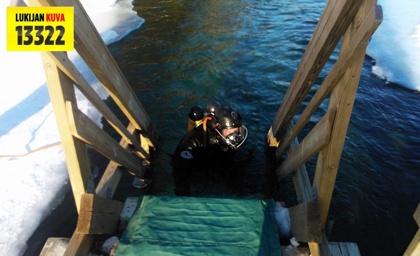 Túléli a Lumia 800 a jeges vizet?