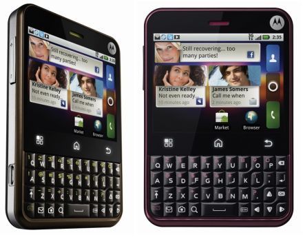 Bemutatkozott az egyedi Motorola Charm