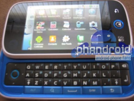 Képen az Androidos Motorola