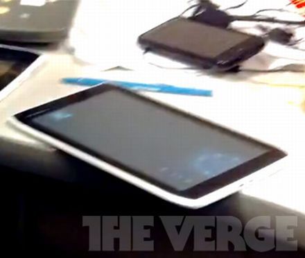 Jön a 7 colos Motorola Xoom?