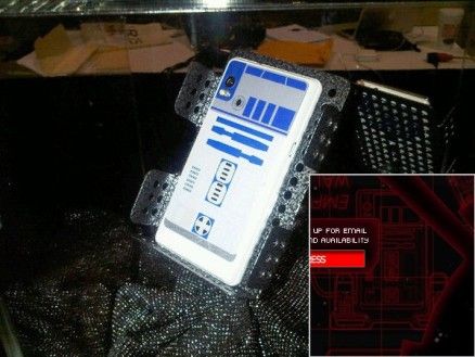Vidd haza te is R2-D2-t!