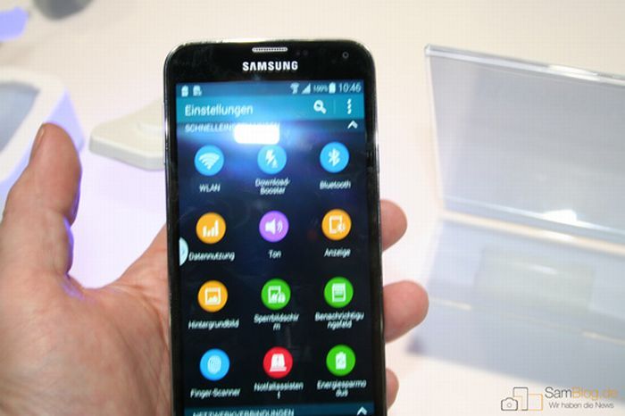 Még meg se jelent, de már jön a jobb Galaxy S5