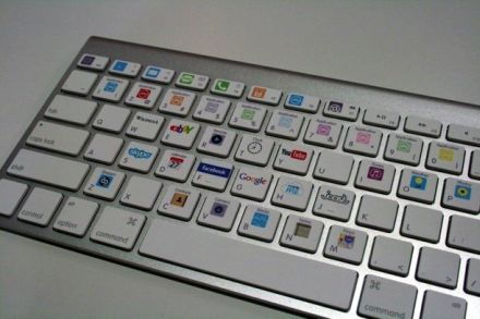 Bluetooth billentyûzet iPhone mobilokhoz