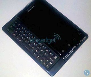 Friss fotókon a Motorola Droid 2