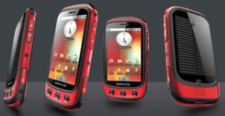 Ehhez nem kell töltő: napelemes Android mobil