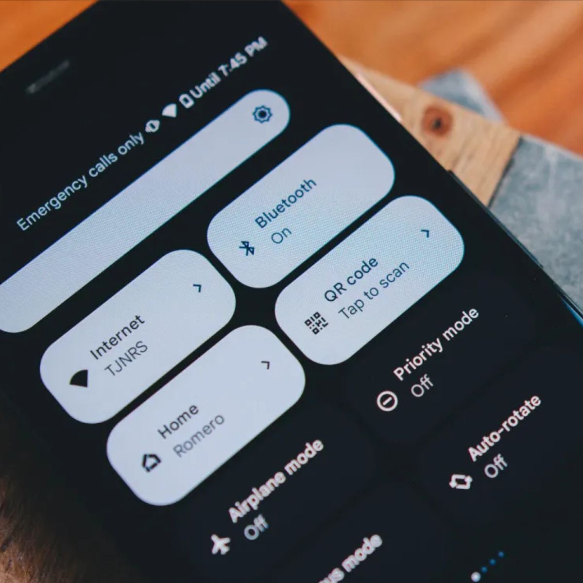 Újra megjelent az Android QR-kód szkenner friss dizájnja – Google ismét aktiválja a frissítést
