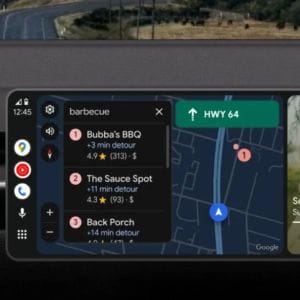 Túl sok beszéd, túl kevés segítség: be nem áll a Gemini szája vezetés közben