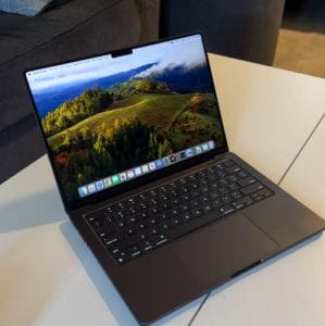 Készüljön fel az OLED iPad Pro-kra és az új Mac-ekre márciusban!