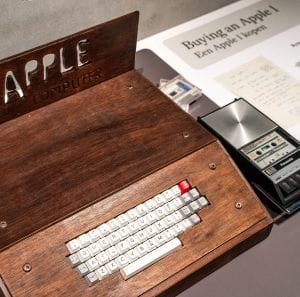 Megnyílt Európa legnagyobb Apple múzeuma