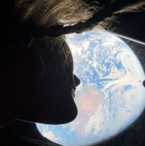 Egy iPhone a világűrben: történelmet írt az Apple mobilja